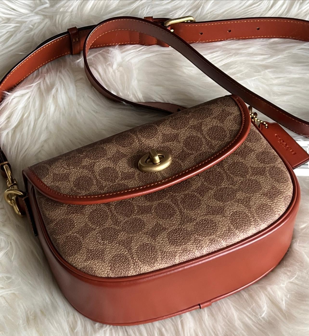 Coach Willow Saddle Bag in Signature Canvas