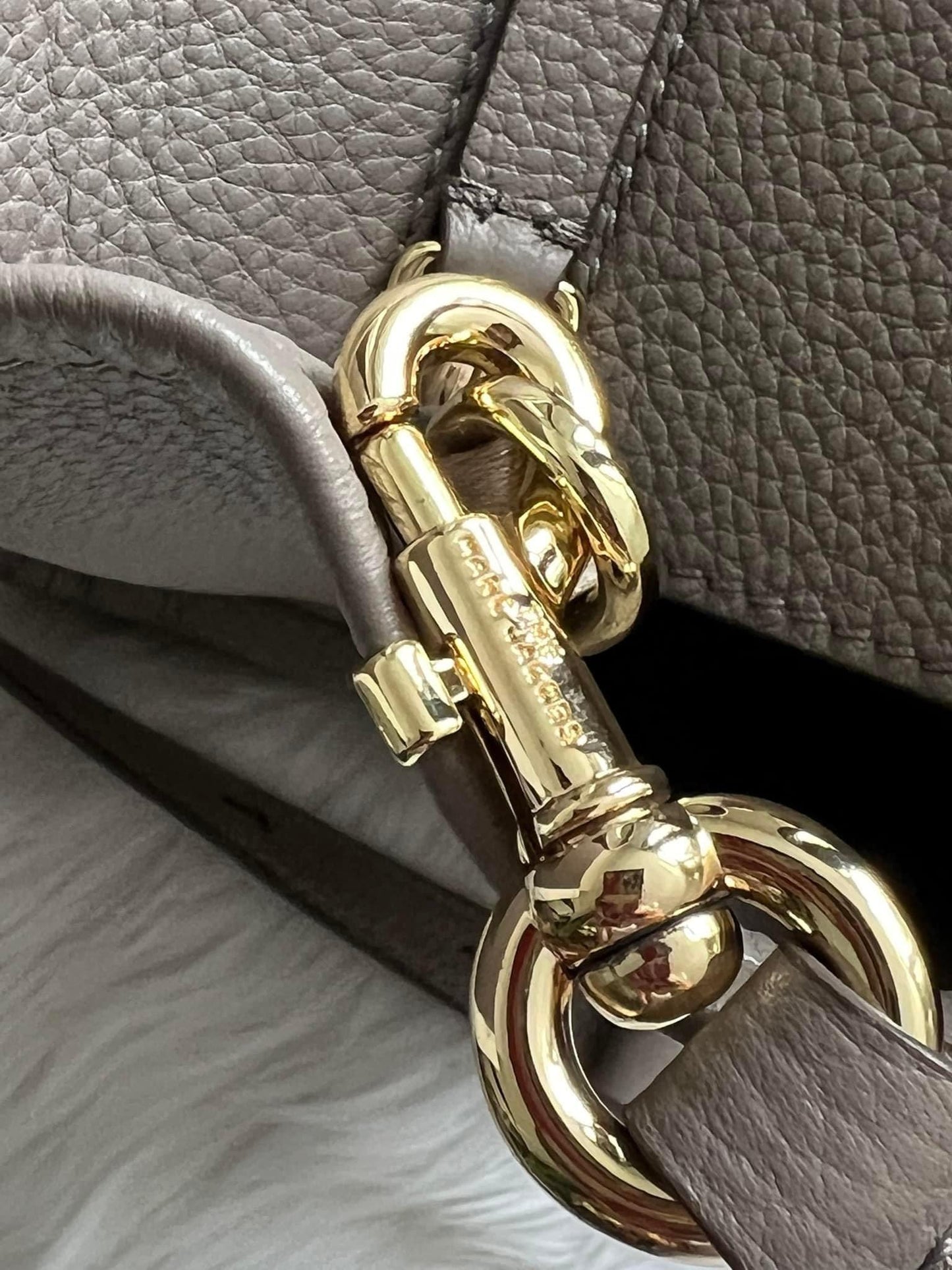Marc Jacobs The Leather Medium Tote Bag
