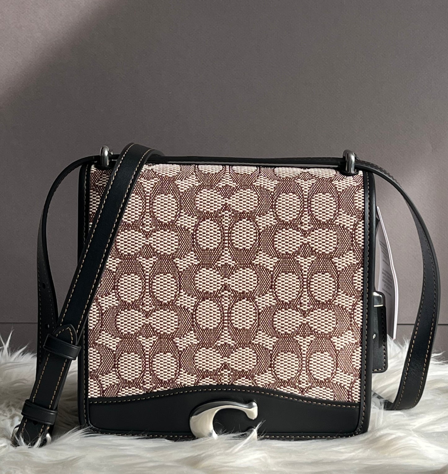 Coach Bandit Shoulder Bag 20 in Textile Signature Jacquard