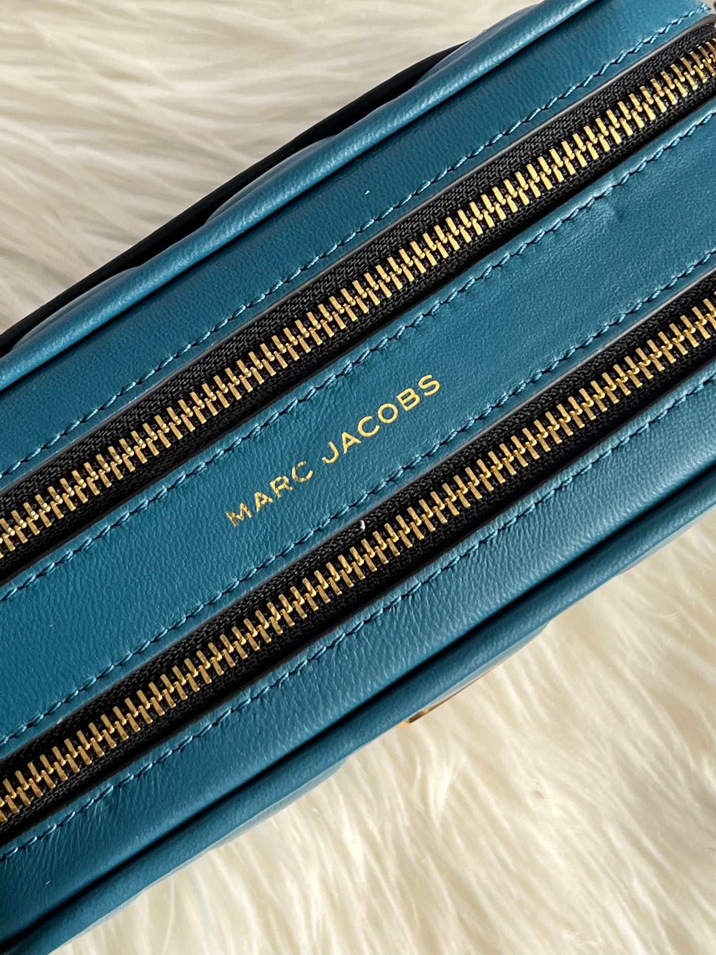 Marc Jacobs The Quilted Softshot 21 Crossbody Bag