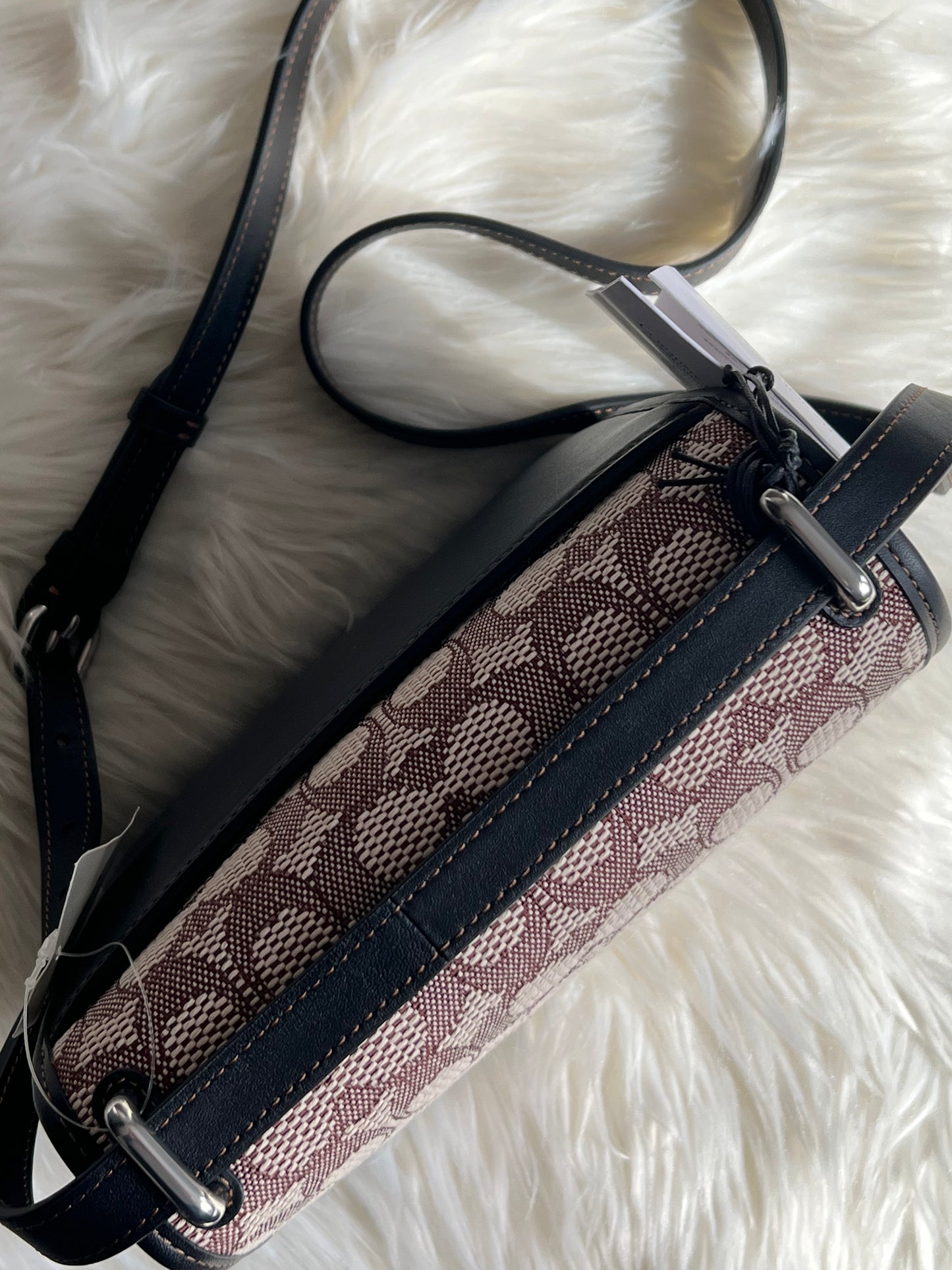 Coach Bandit Shoulder Bag 20 in Textile Signature Jacquard