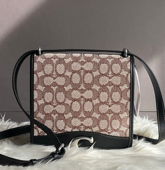 Coach Bandit Shoulder Bag 20 in Textile Signature Jacquard