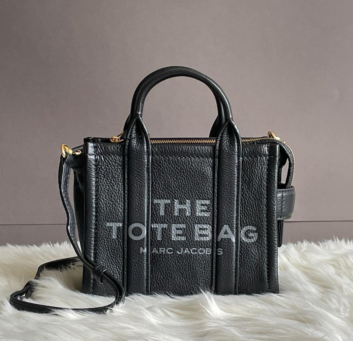 Marc Jacobs The Leather Micro Tote Bag