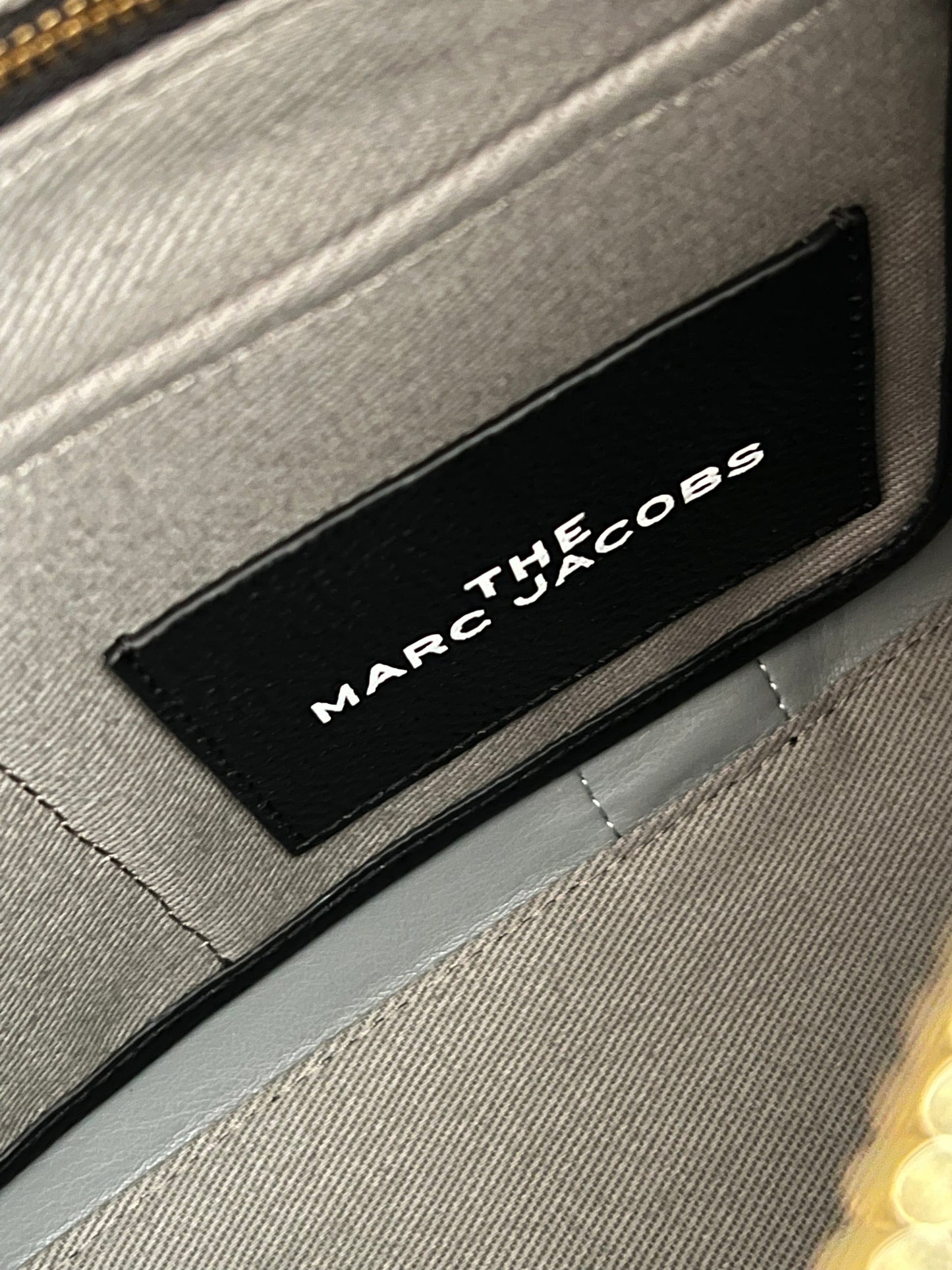 Marc Jacobs The Leather Medium Tote Bag