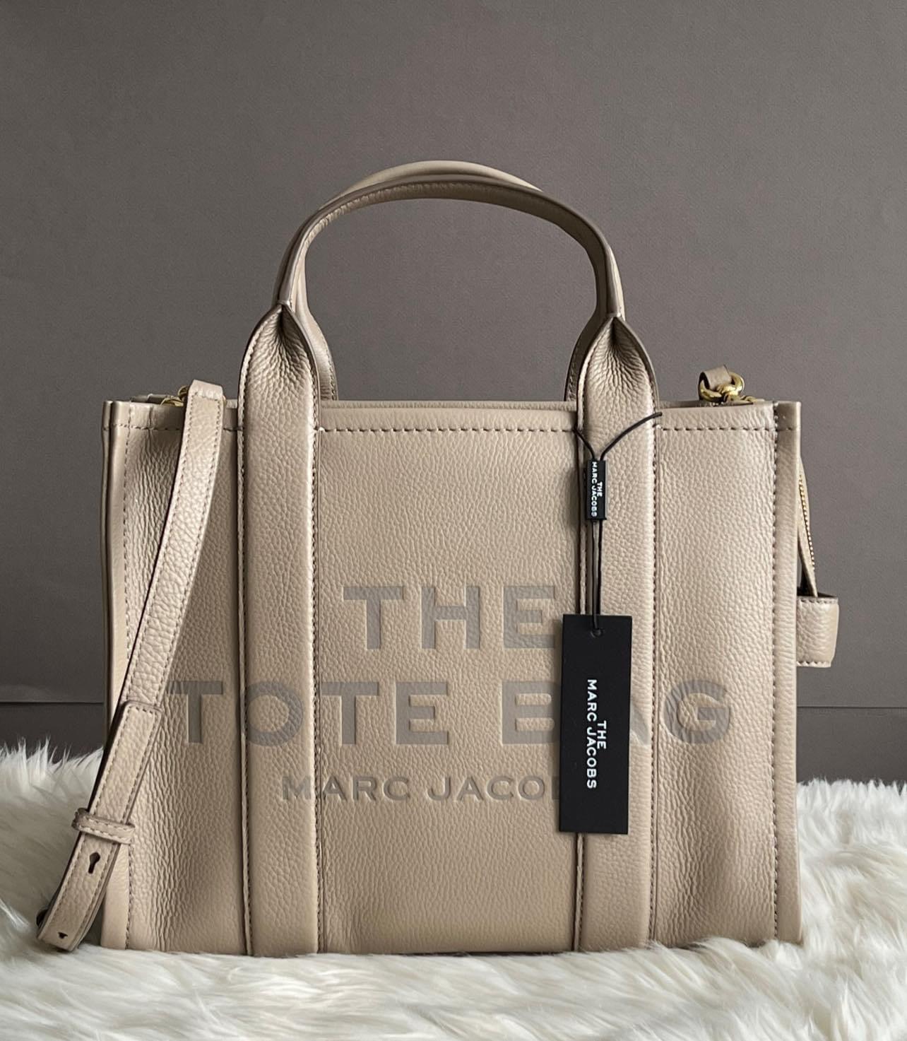 Marc Jacobs The Leather Medium Tote Bag