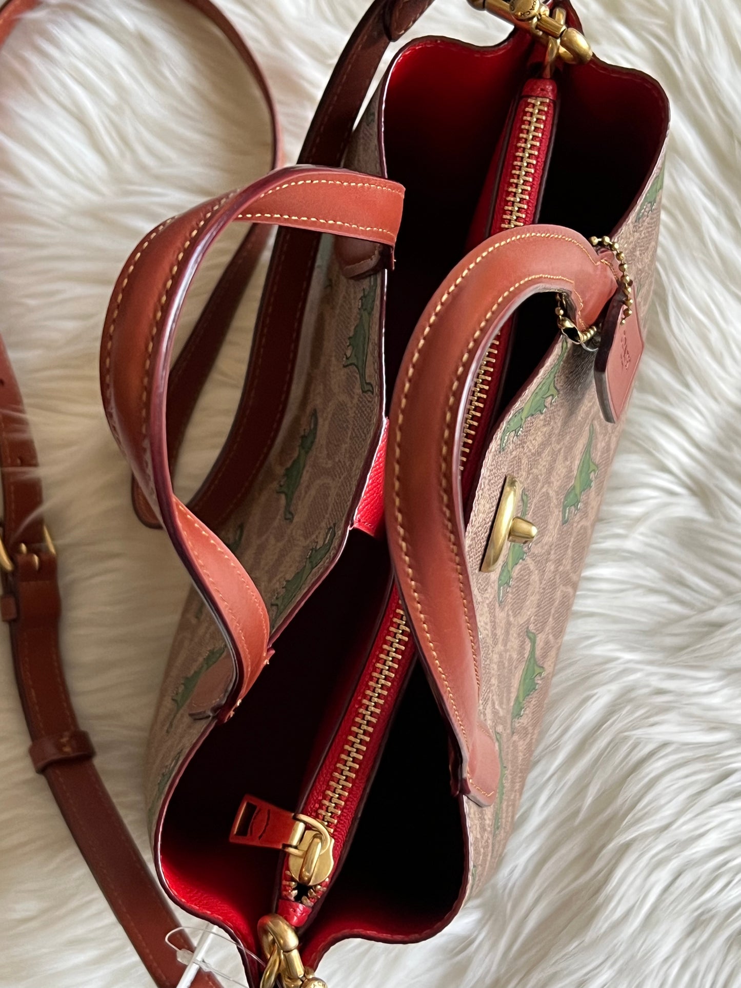 Coach Willow Tote 24 In Signature Canvas with Rexy Print