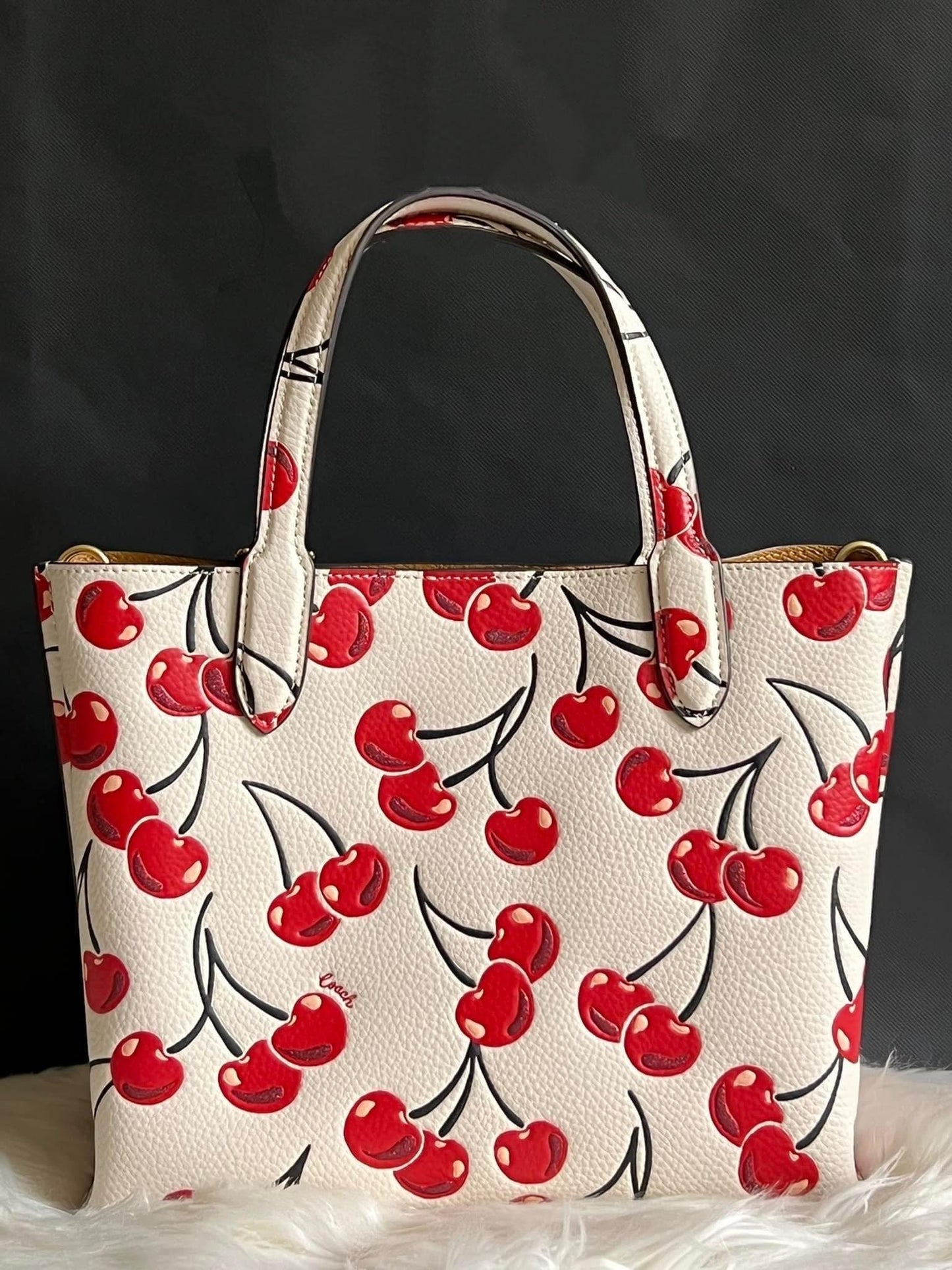 Coach Willow Tote 24 With Cherry Print