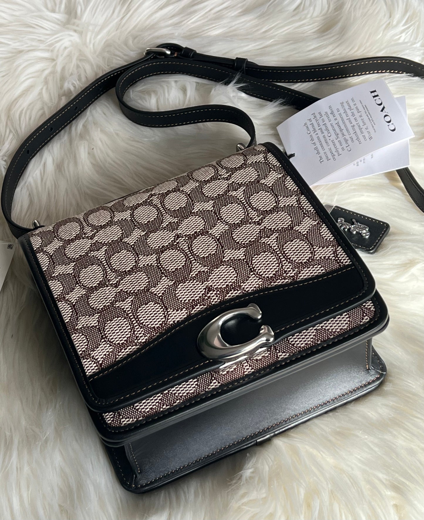 Coach Bandit Shoulder Bag 20 in Textile Signature Jacquard