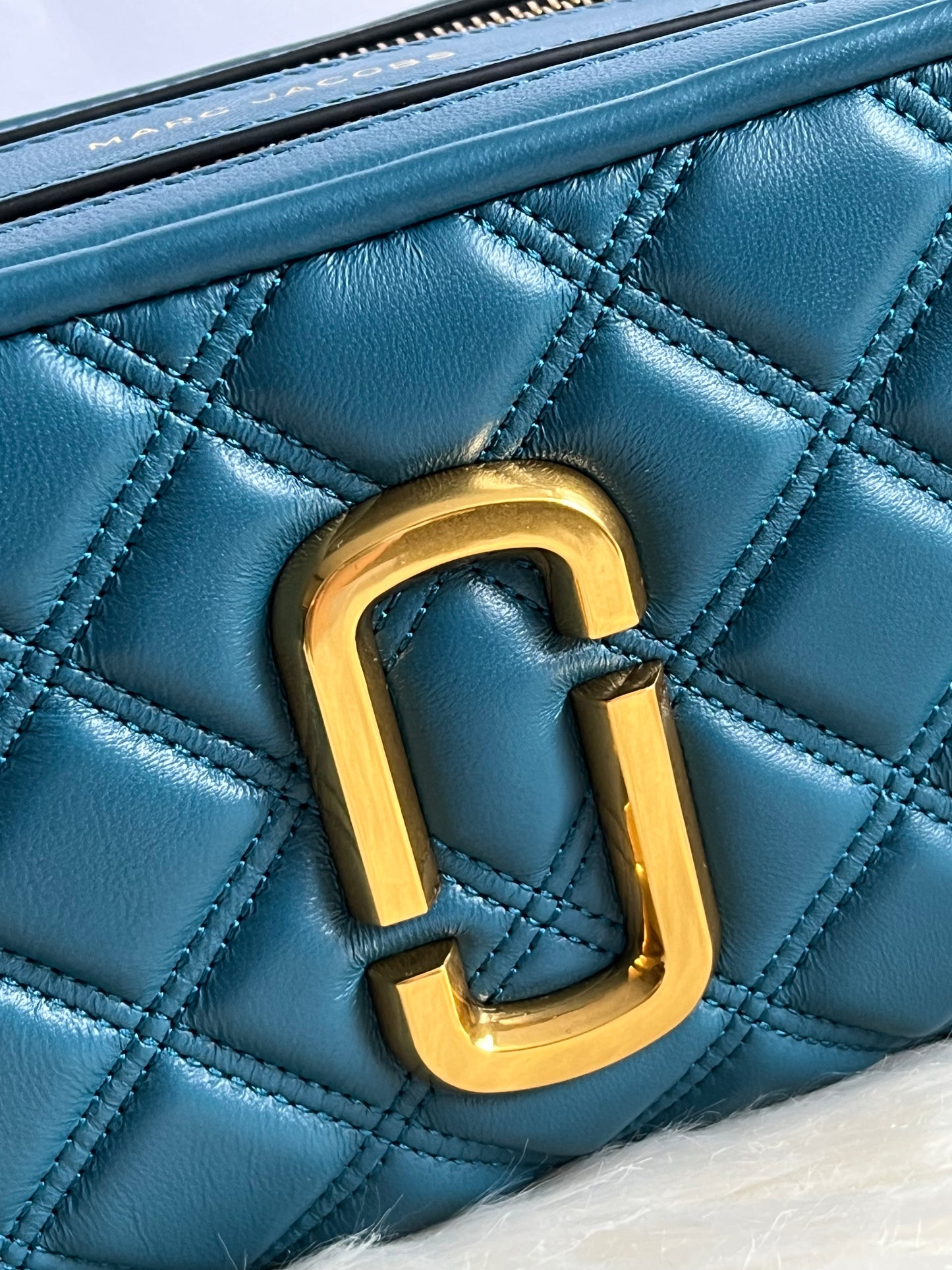 Marc Jacobs The Quilted Softshot 21 Crossbody Bag