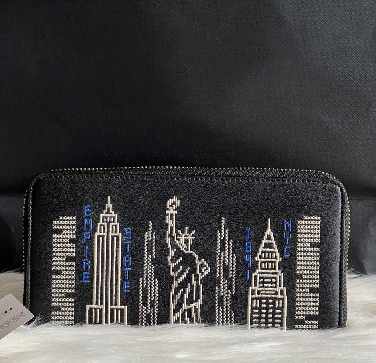 Coach new york skyline wallet Clearance