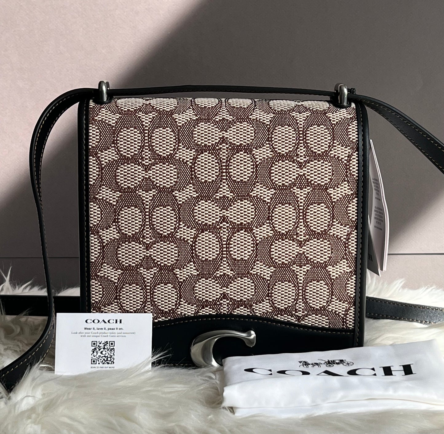 Coach Bandit Shoulder Bag 20 in Textile Signature Jacquard