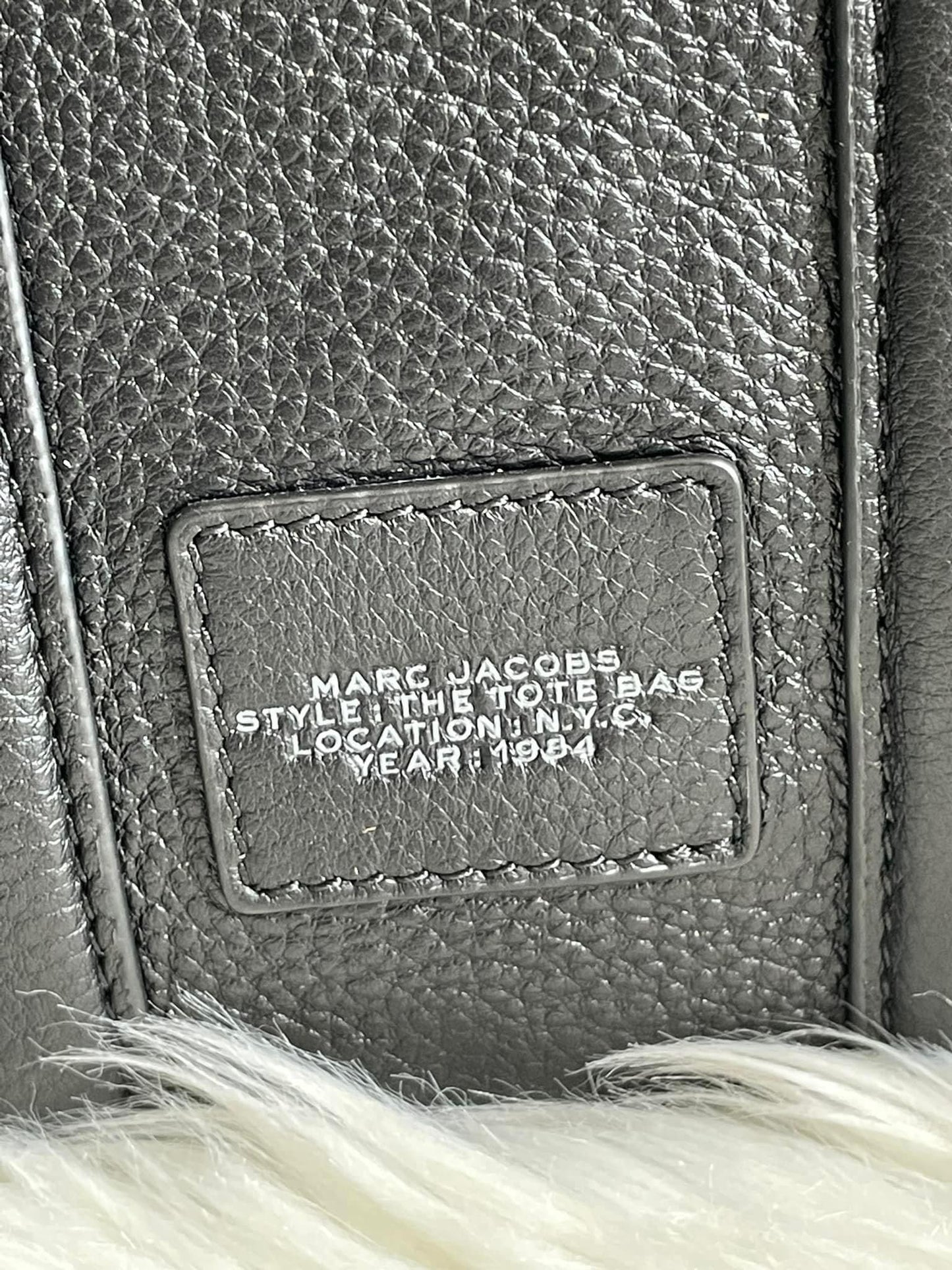 Marc Jacobs The Leather Micro Tote Bag
