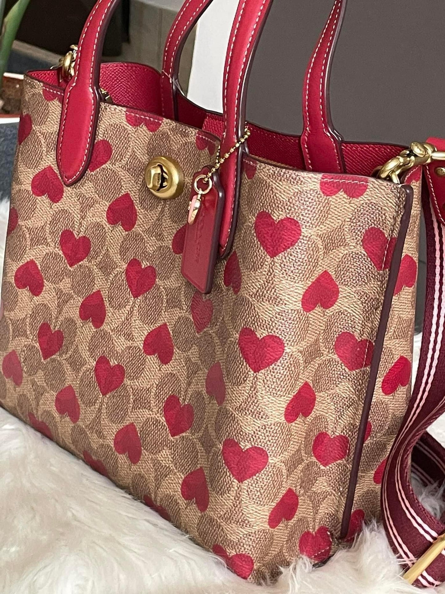Coach Willow Tote 24 In Signature Canvas with Heart Print