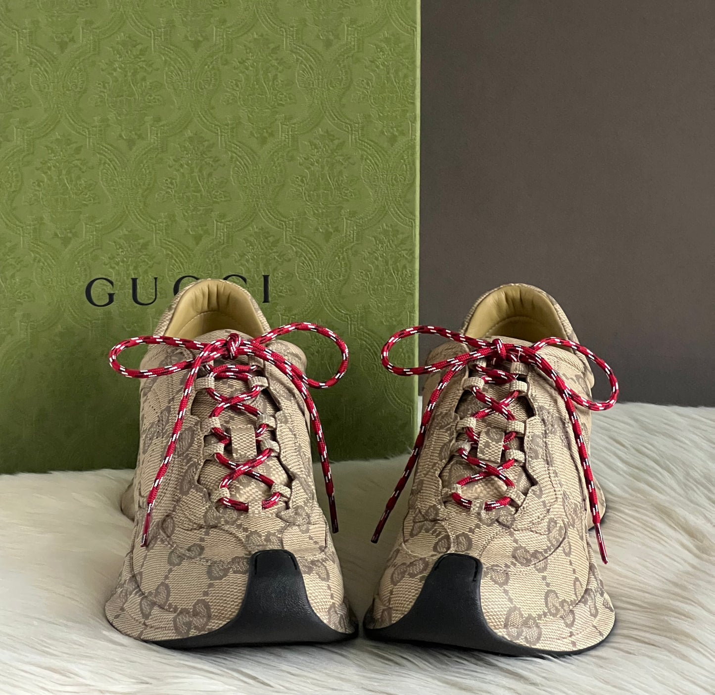 Gucci Ultralight Plume GG Cubic Run Sneaker