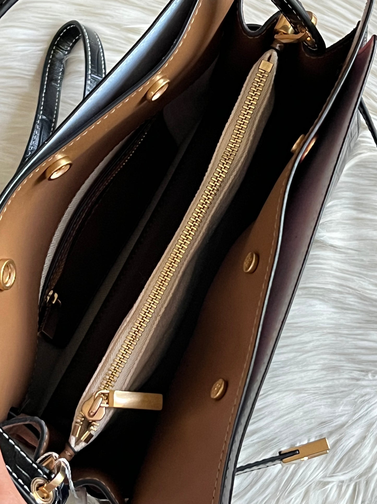 Tory Burch Small Lee Radziwill Embossed Double Bag