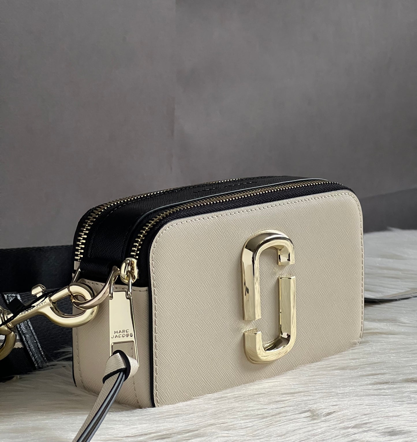Marc Jacobs The Snapshot