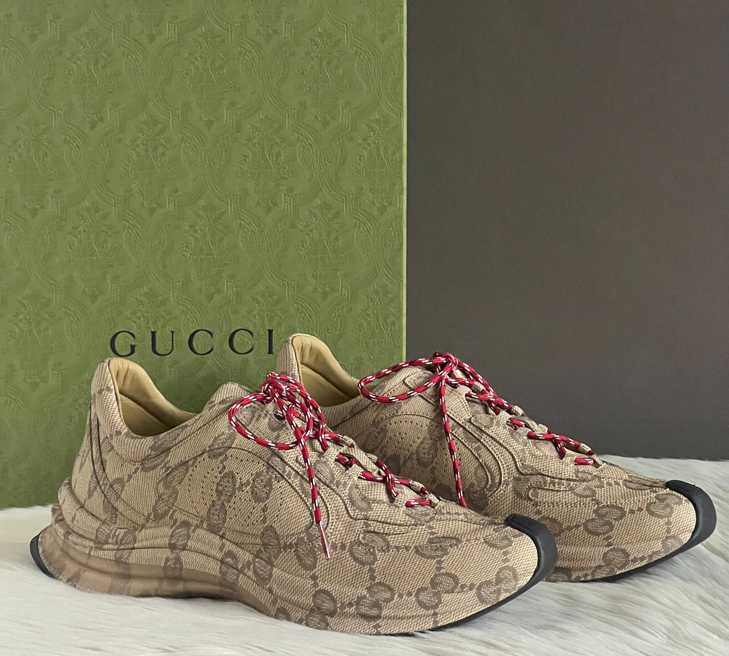Gucci Ultralight Plume GG Cubic Run Sneaker