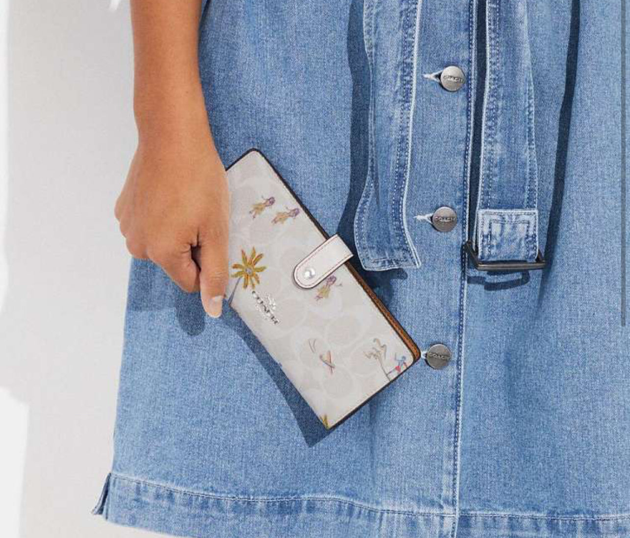 Coach Slim Wallet In Signature Canvas With Hula Print