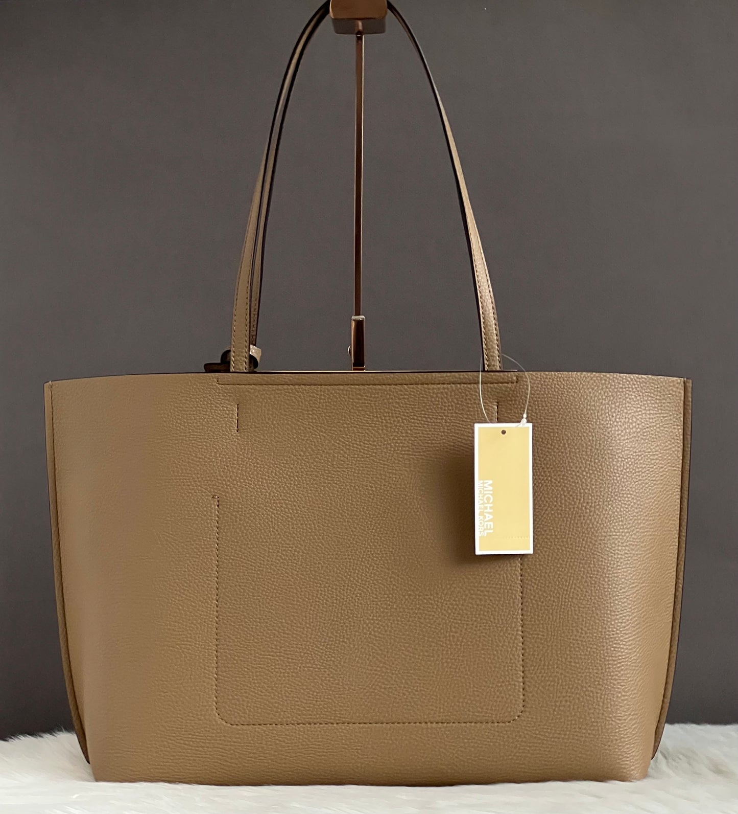 Michael Kors Evelyn Large Tote Bag