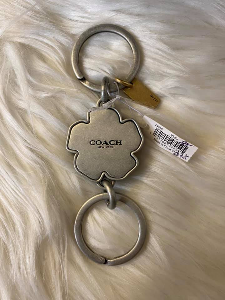 Coach Tea Rose Turnlock Valet