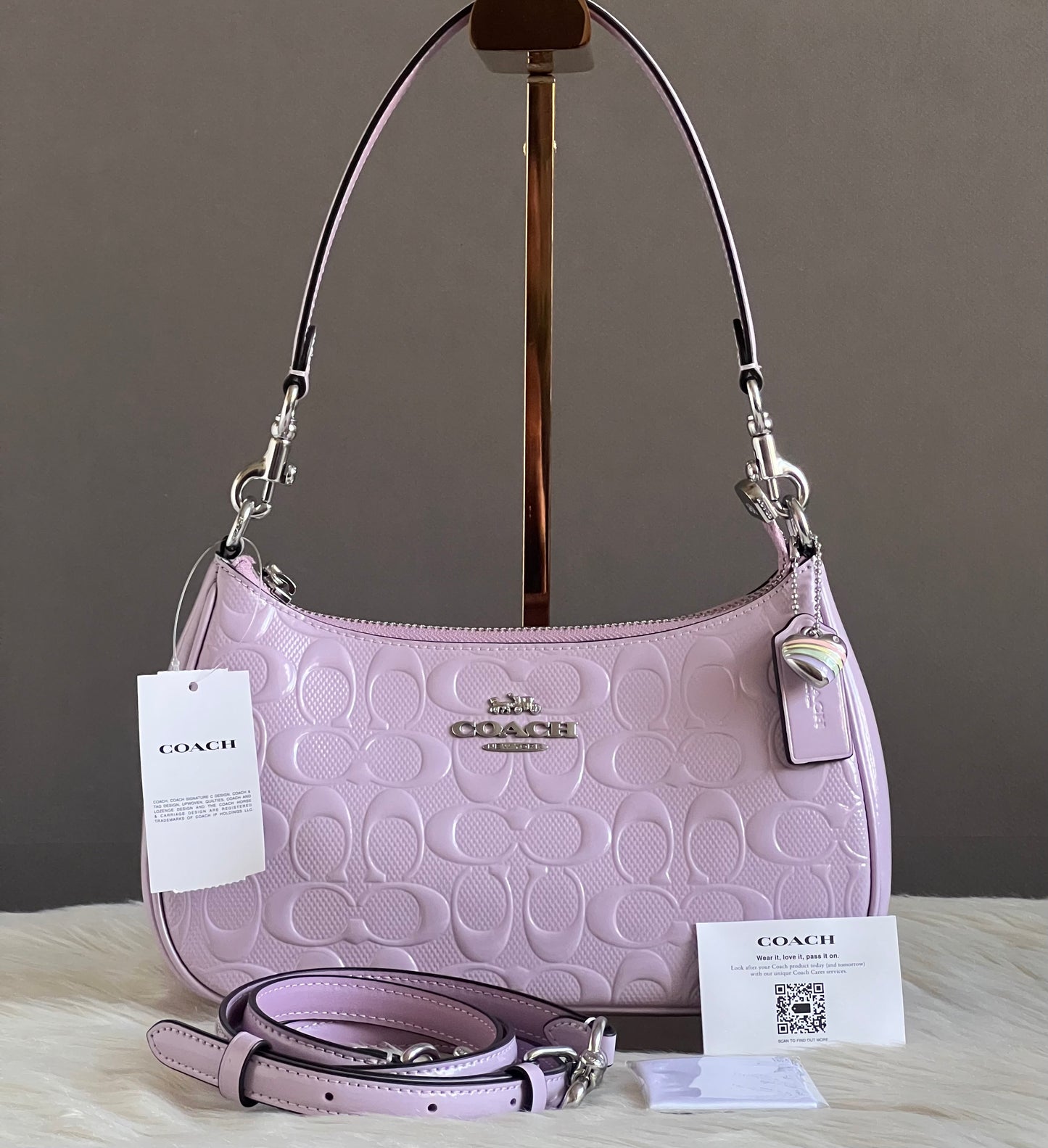 Coach Teri Shoulder Bag In Signature Leather With Heart Charm