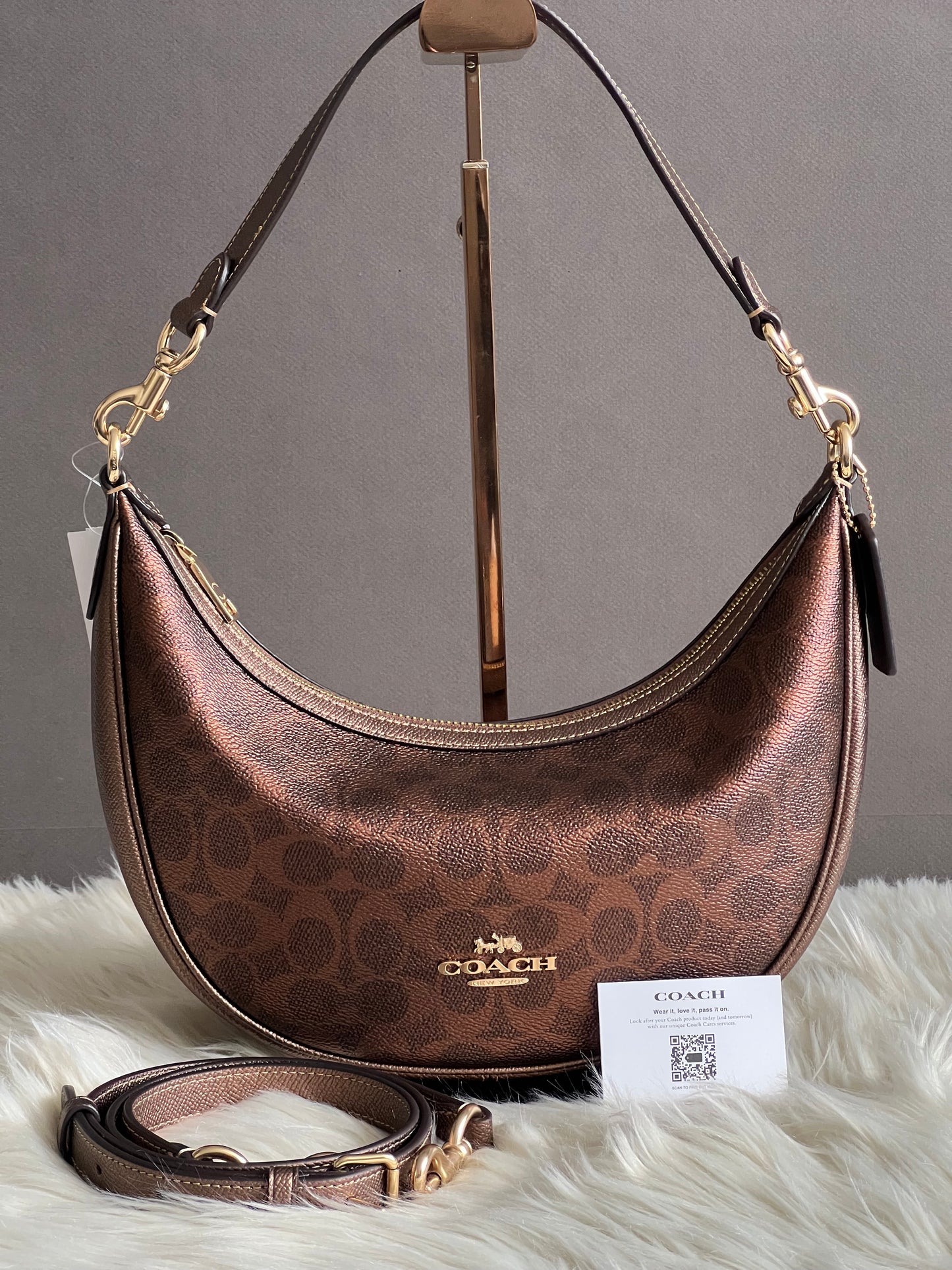 Coach Aria Shoulder Bag In Signature Canvas