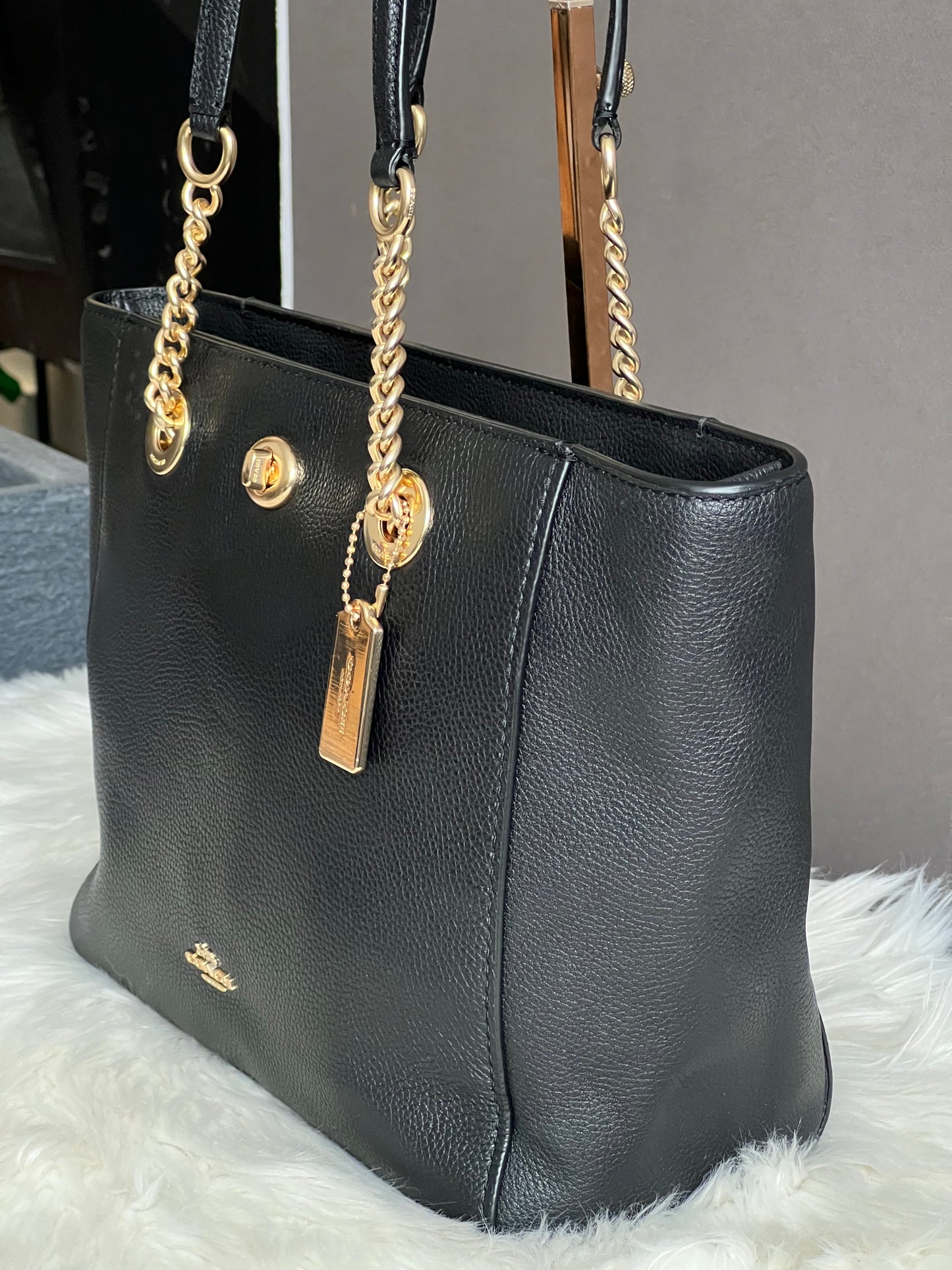 Coach Turnlock Chain Tote 27