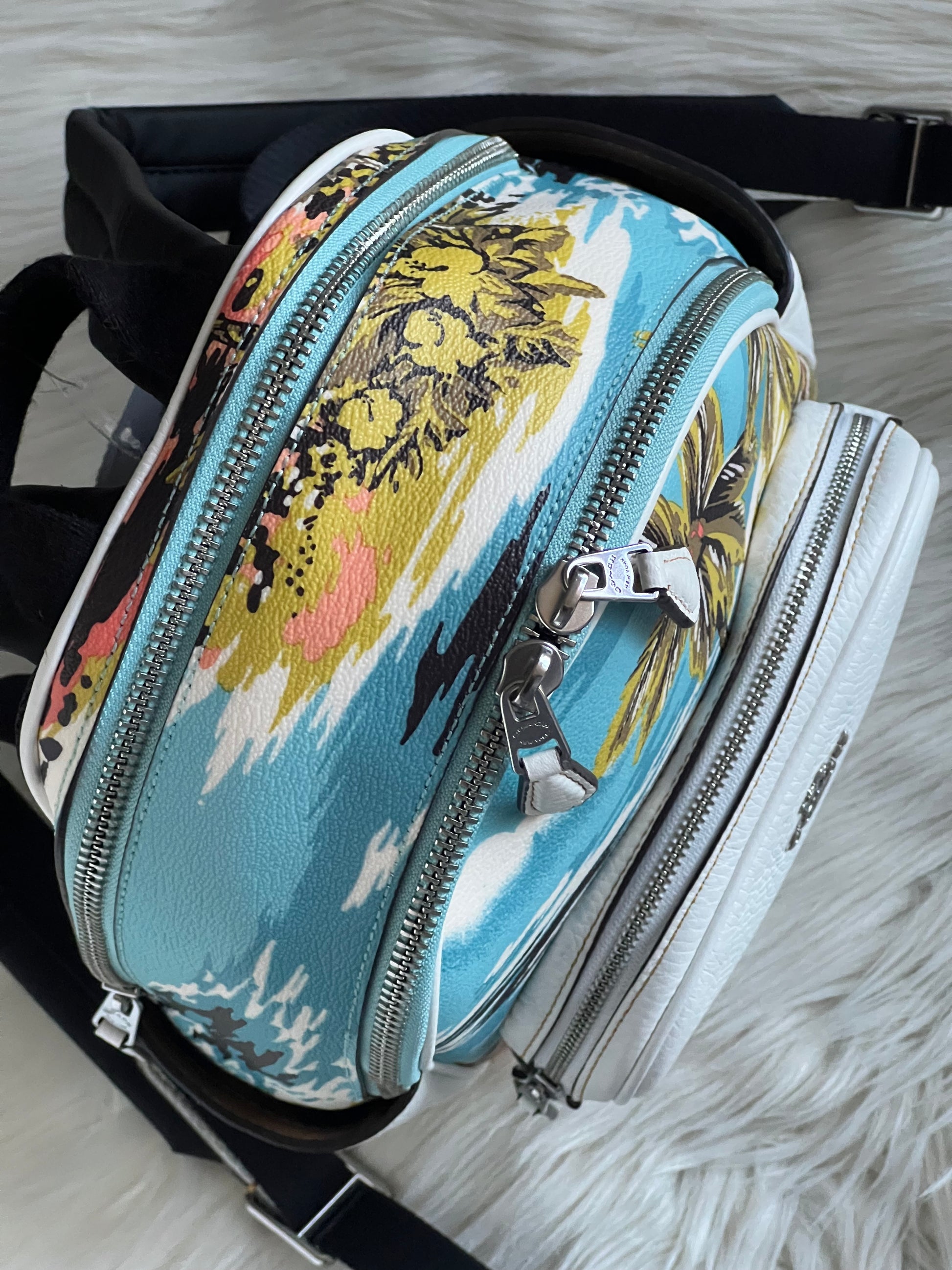 Coach Mini Court Backpack With Hawaiian Print – Club de Mode