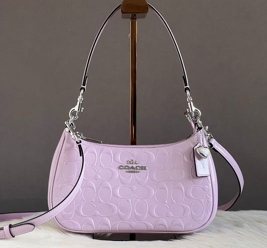 Coach Teri Shoulder Bag In Signature Leather With Heart Charm