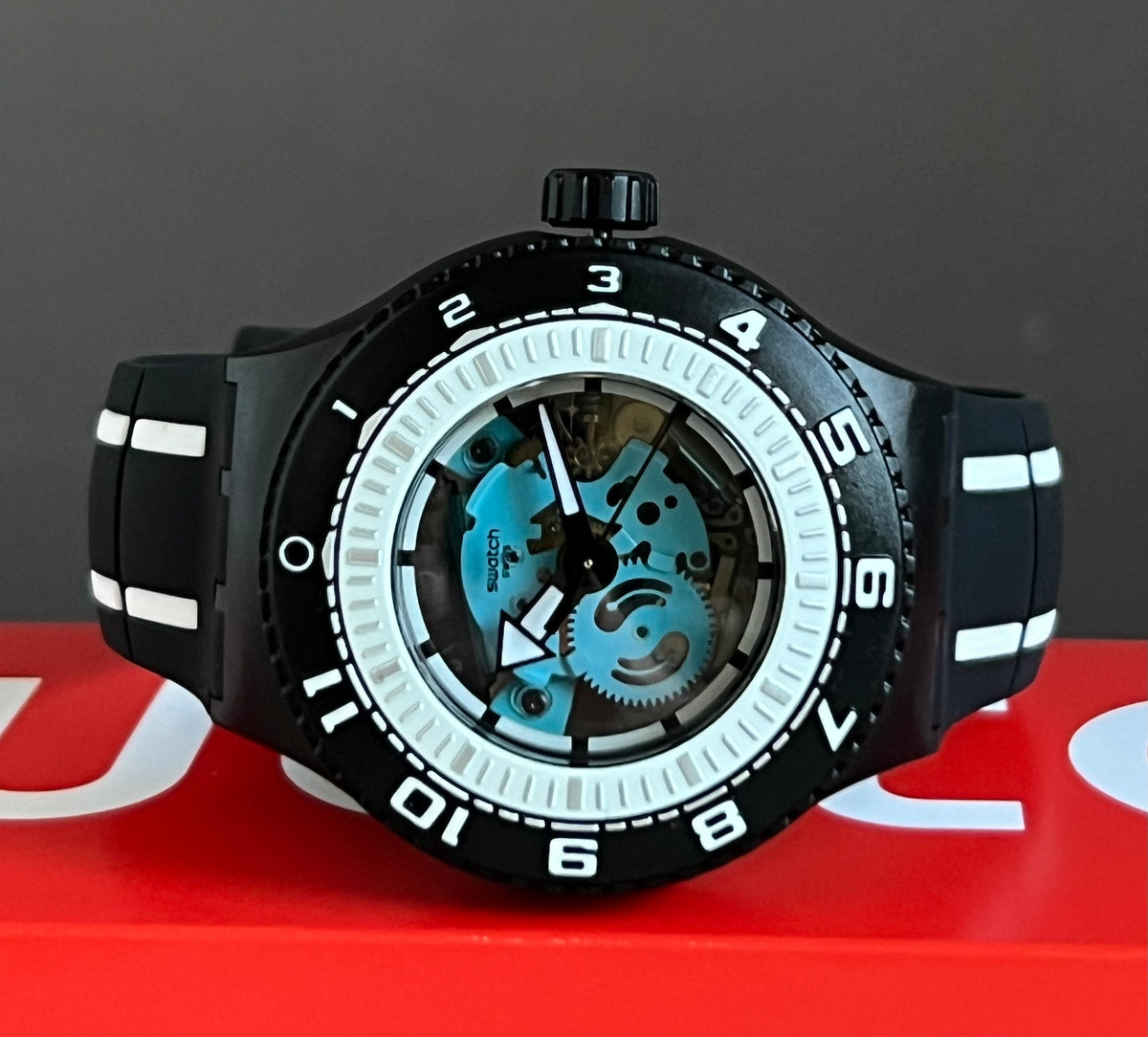 Swatch Feel The Sea Watch