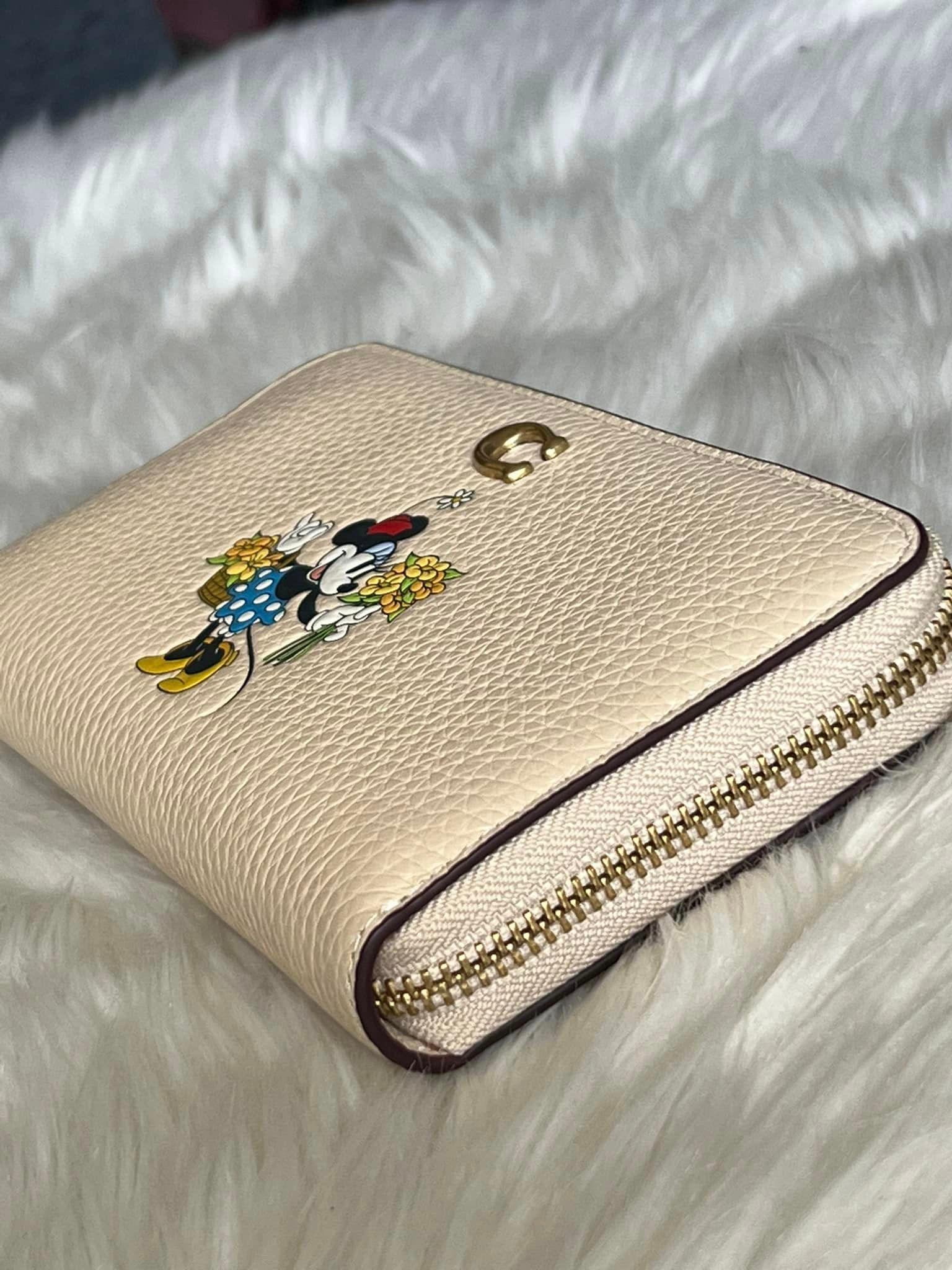 Disney sale x Coach Minnie Mouse Wallet Cream Accordion style NIB NWT Genuine Leather