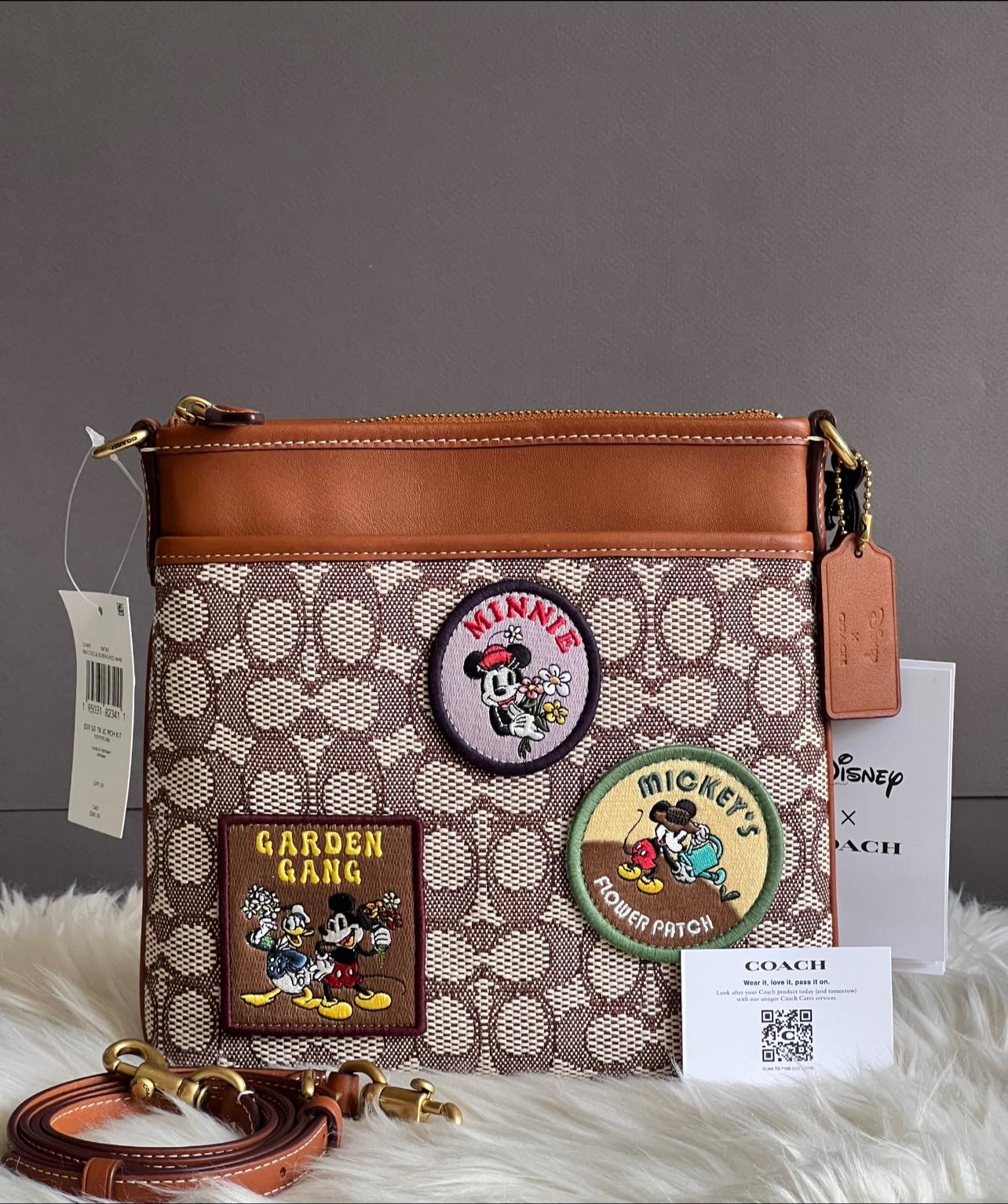 Disney X Coach Kitt Messenger Crossbody in Signature Textile Jacquard with Patches