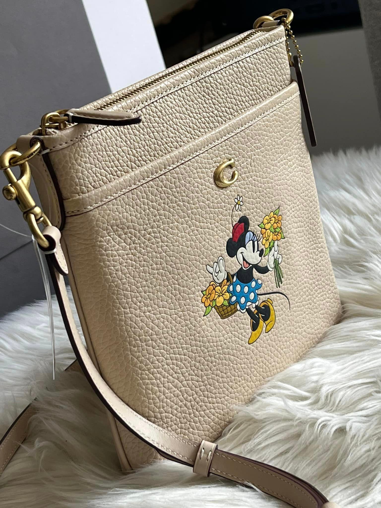 Minnie mouse kitt messenger crossbody with motif sale