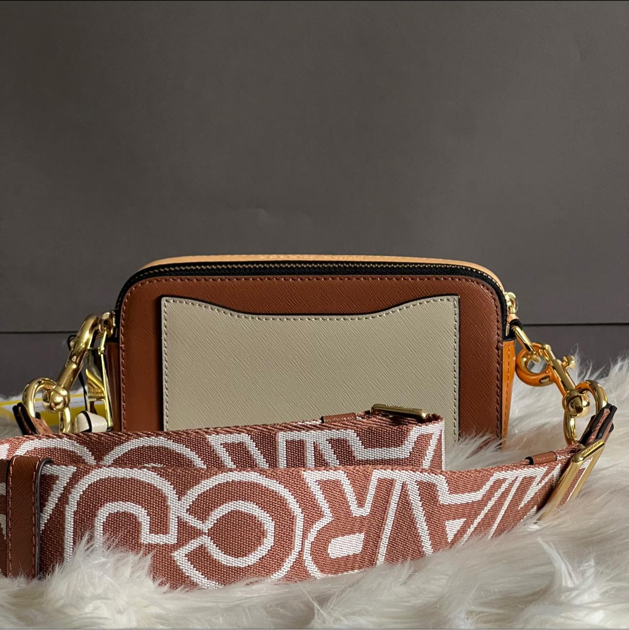 Marc Jacobs Snapshot Bag In Argan Color Leather in Brown