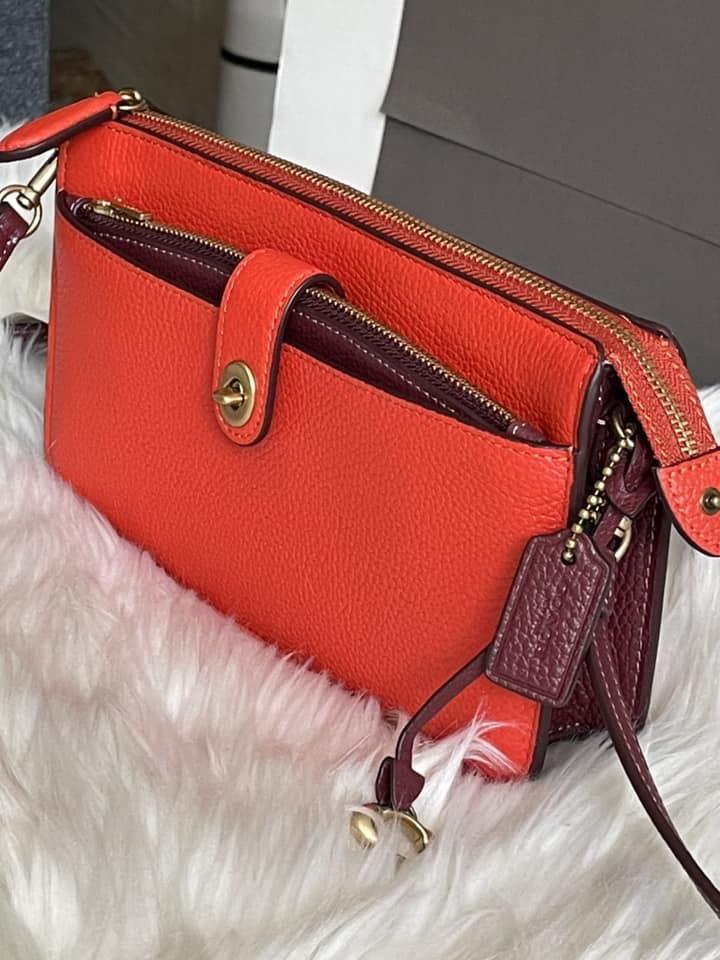 Coach Noa Pop-up Messenger in Colorblock