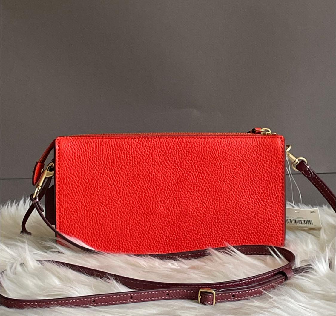 Coach Noa Pop-up Messenger in Colorblock