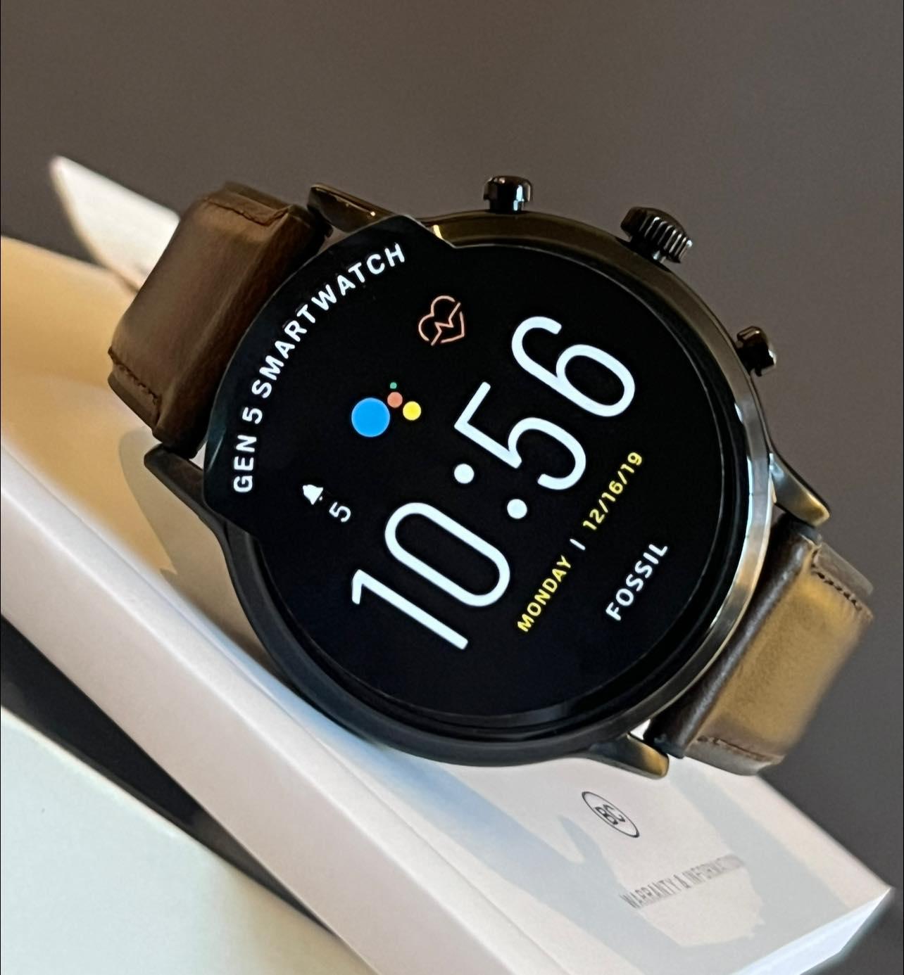 Fossil Gen 5 The Carlyle HR Smartwatch Dark Brown Leather