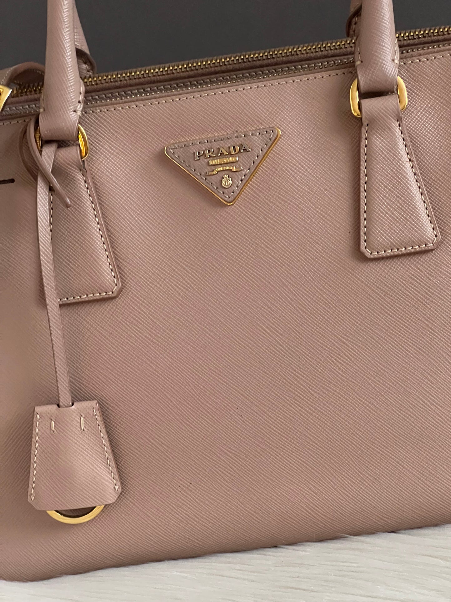 Prada Saffiano Lux Medium Galleria Zip Tote