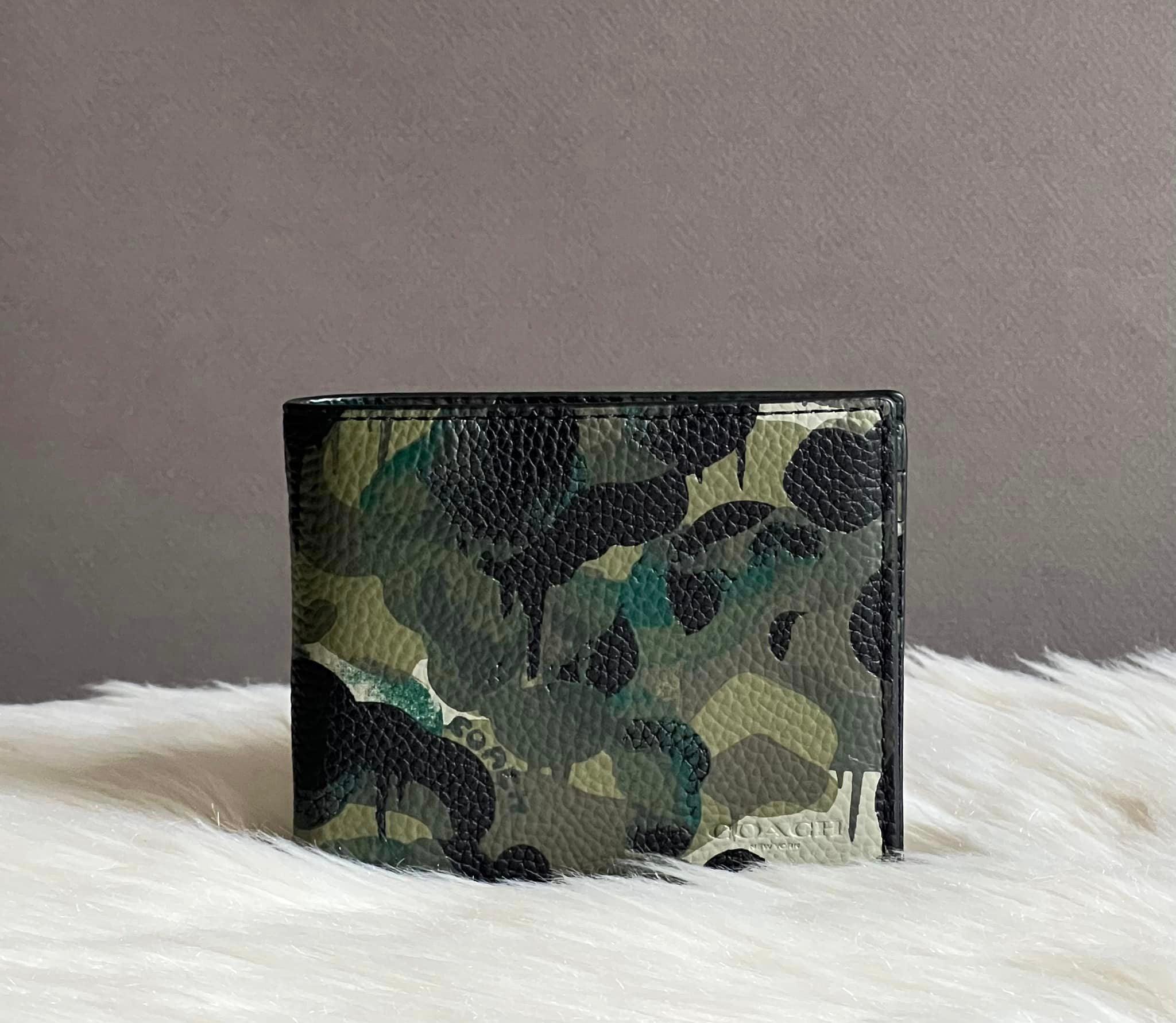 Coach camo wallet sale