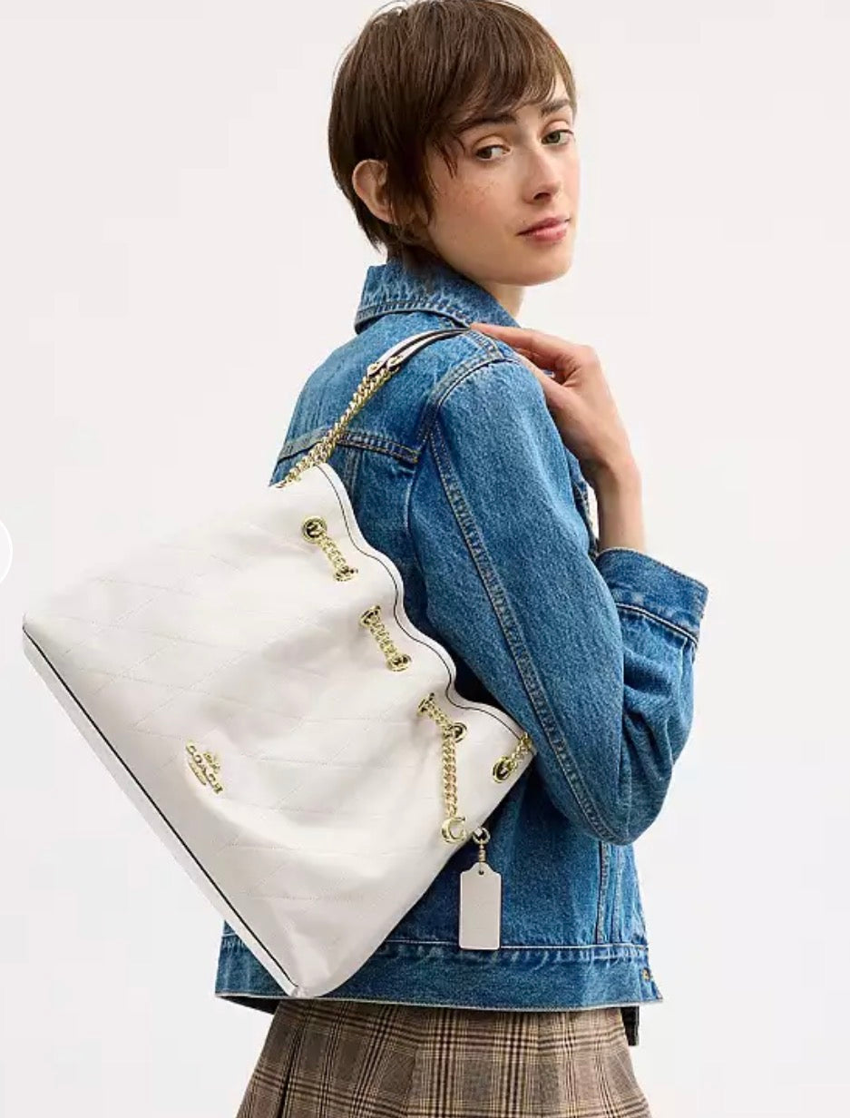 CES33 - Coach Evelyn Shoulder Bag with Quilting and Charm