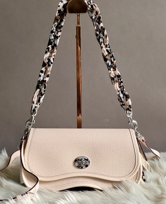 Coach Wavy Dinky Bag in Coachtopia Leather