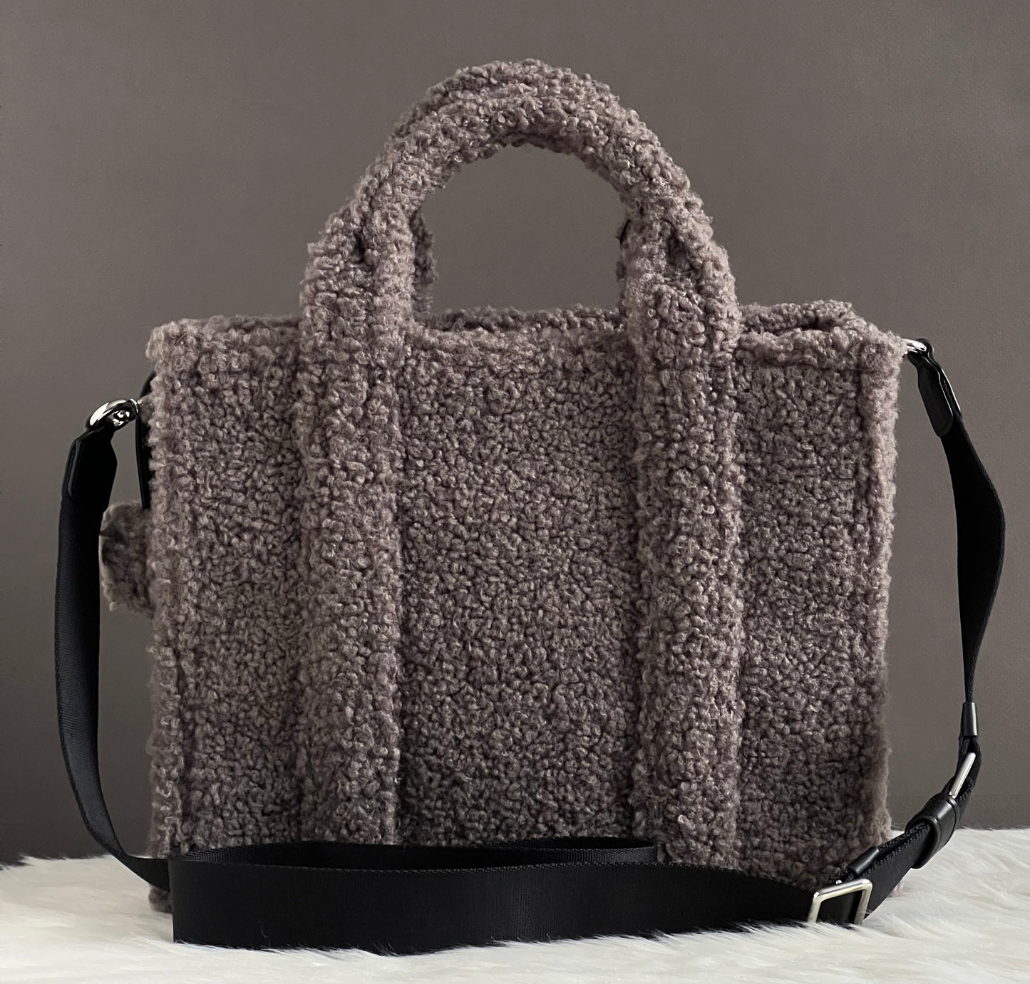 Marc Jacobs The Teddy Medium Tote Bag