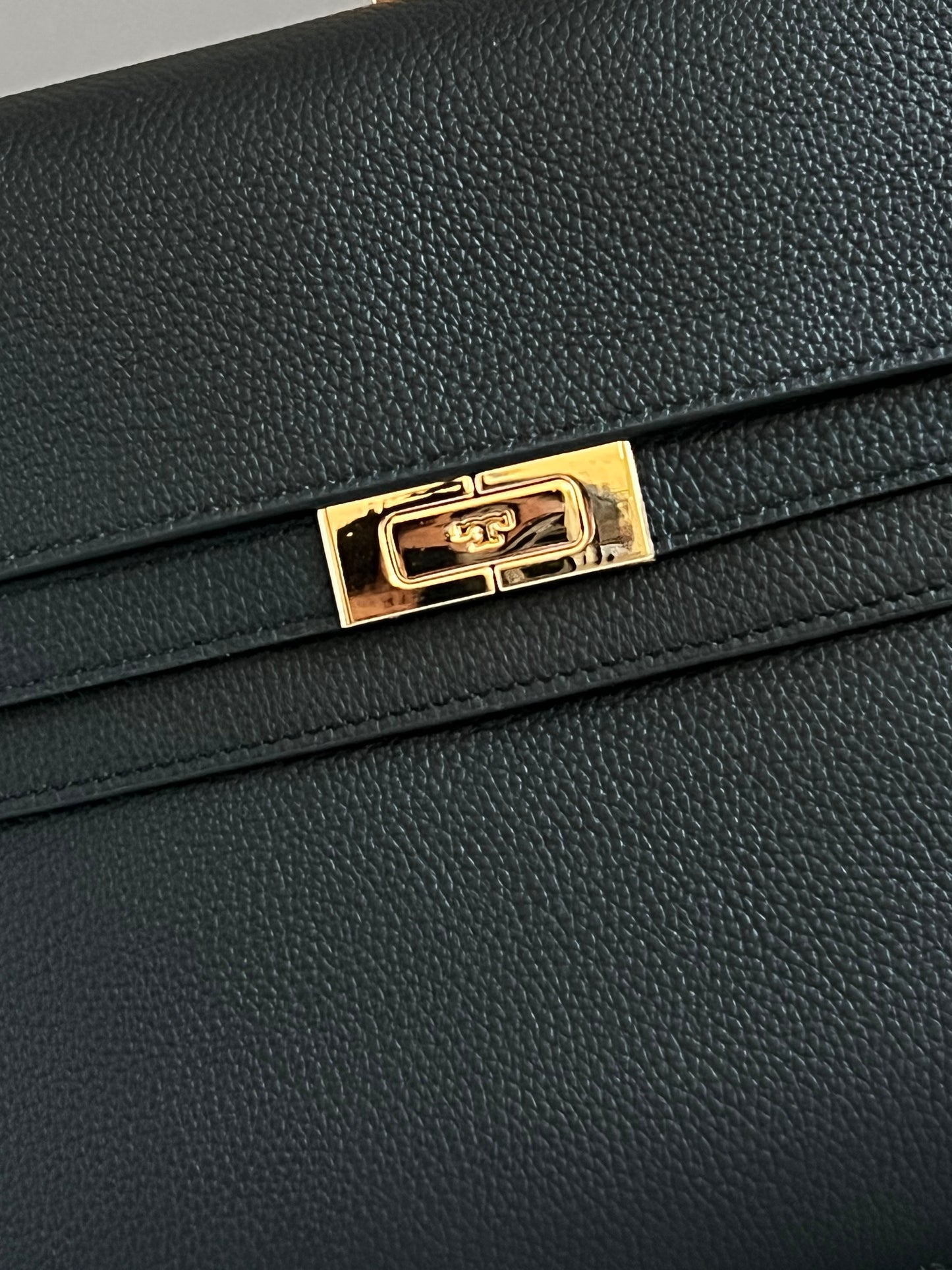 Tory Burch Large Lee Radziwill Shoulder Bag