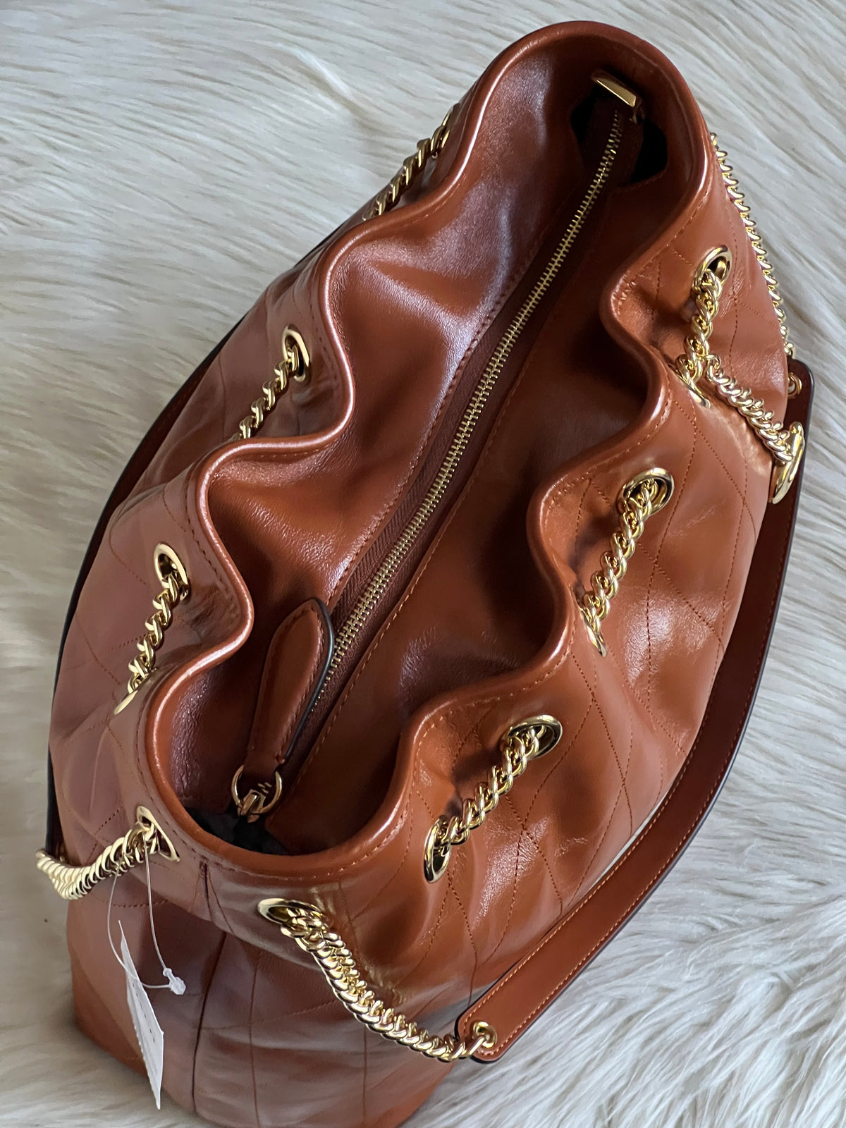 CES33 - Coach Evelyn Shoulder Bag with Quilting and Charm