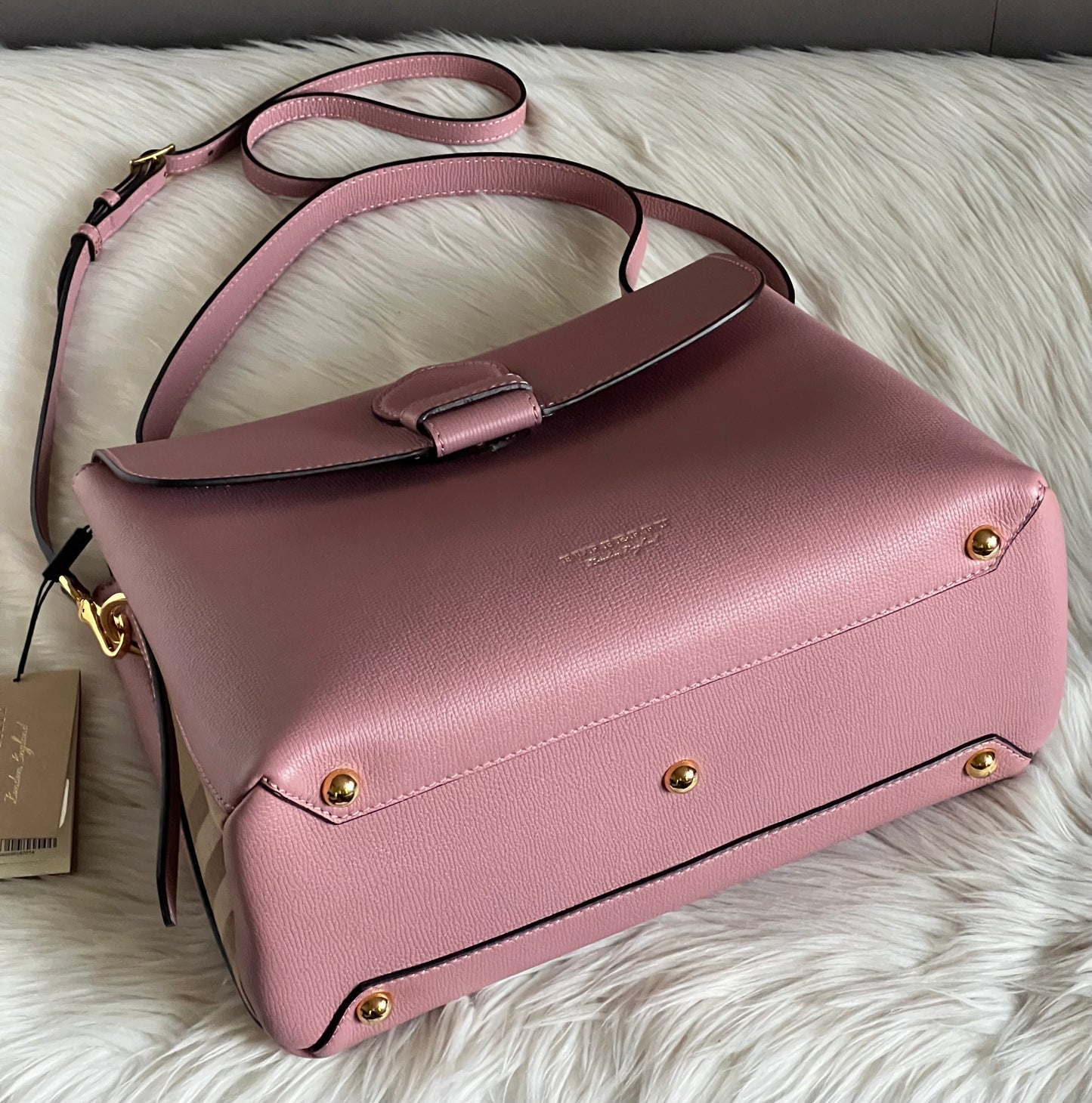 Burberry Camberley Medium Leather Shoulder Bag