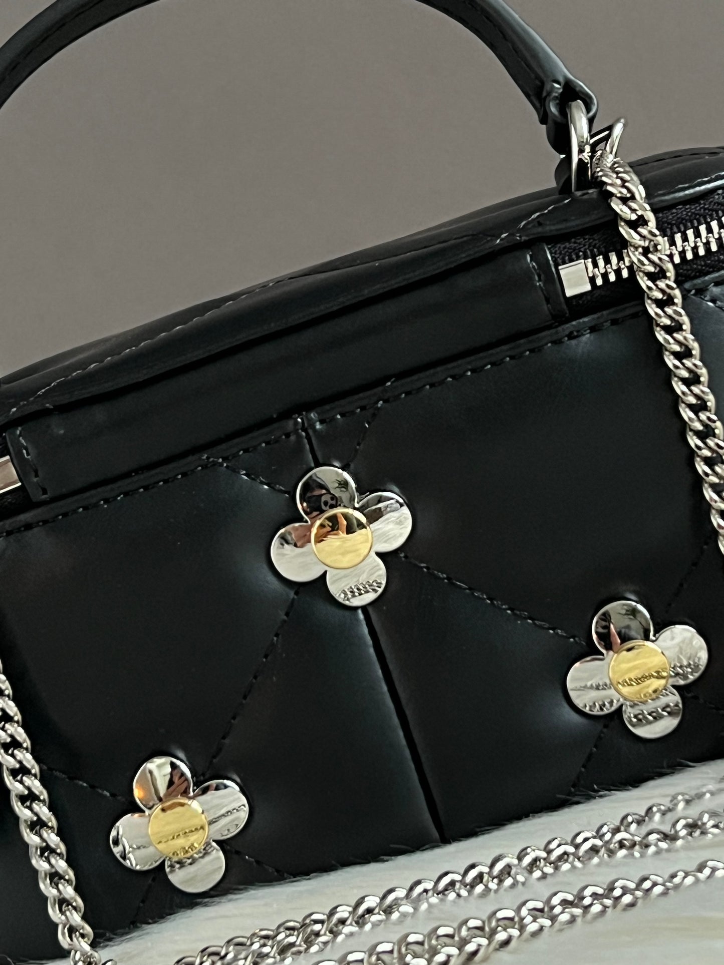 Tory Burch Kira Diamond Quilt Clover Vanity Case