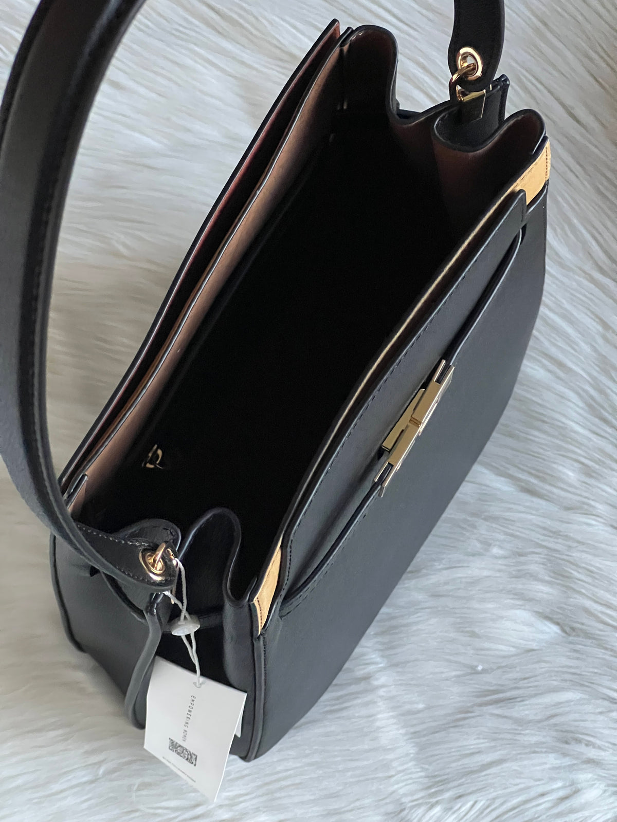 Tory Burch Lee Radziwill Bucket Bag