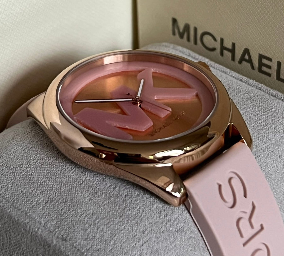 Michael Women’s Kors Janelle Three-Hand Pink Silicone Watch