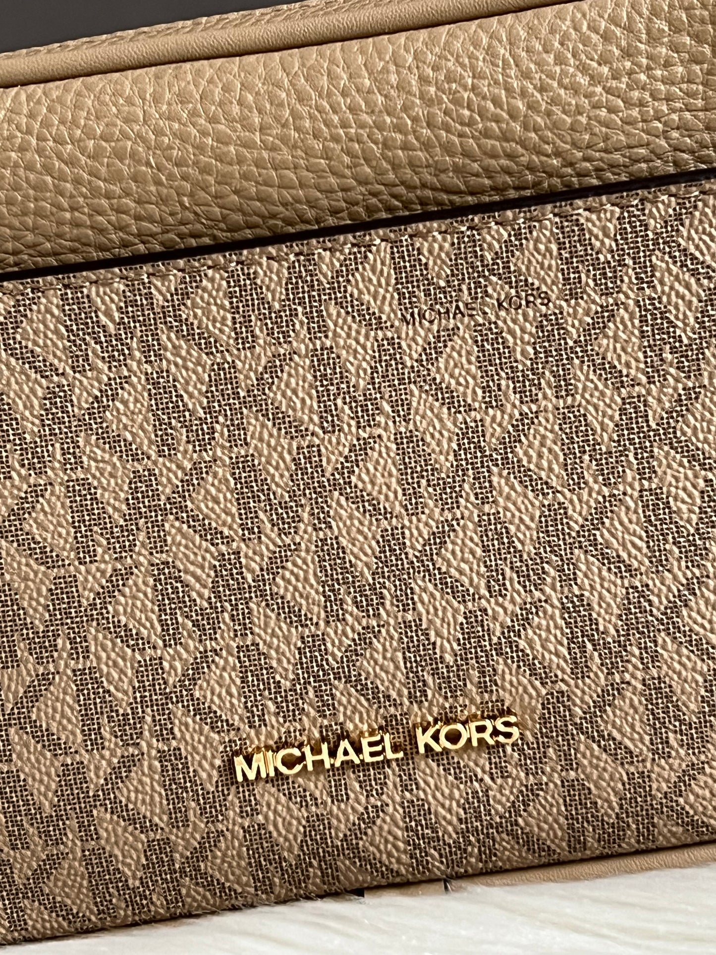 Michael Kors Jet Set Small Signature Logo Camera Crossbody Bag