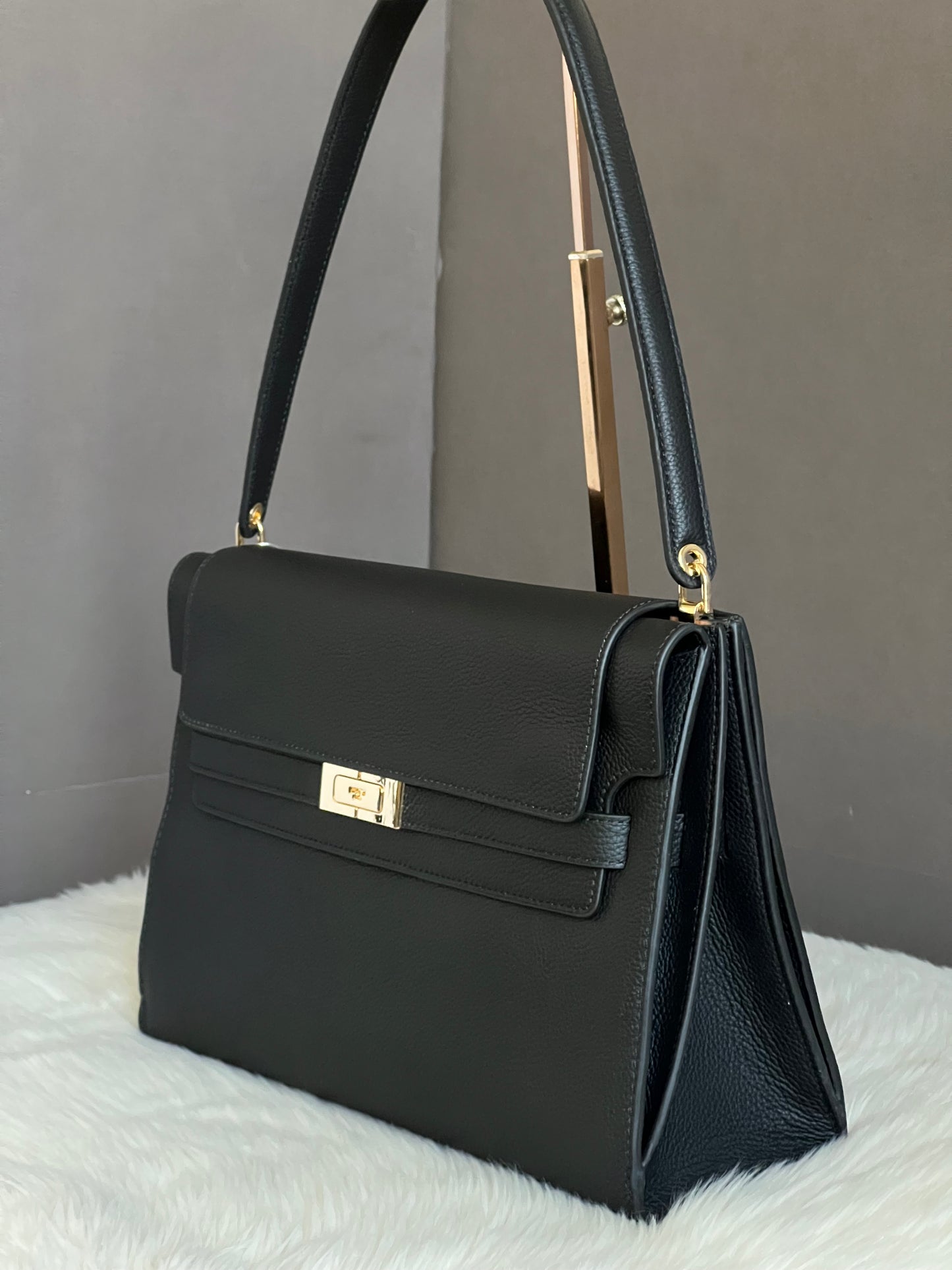 Tory Burch Large Lee Radziwill Shoulder Bag